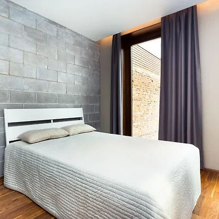 Konrad Old Town 4*
