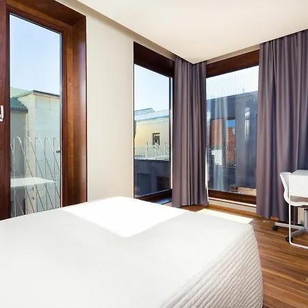 Aparthotel Konrad Old Town 4*